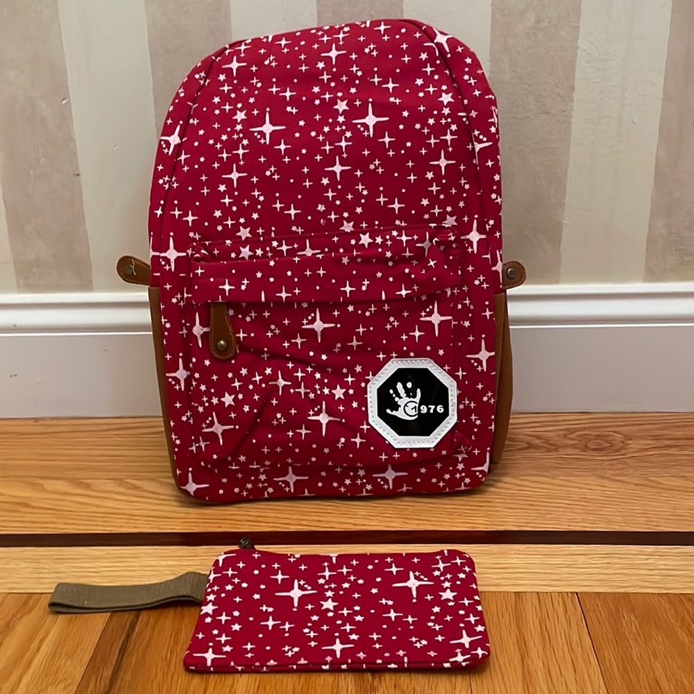 NEW 1976 Backpack w/Pouch